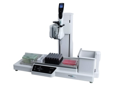 ASSIST PLUS Pipetting Robot